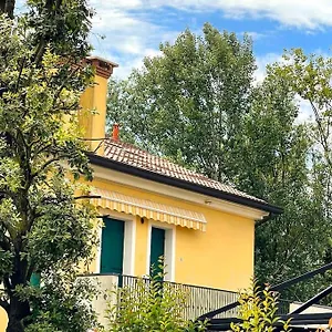 Annahouse, 25 Minutes By Train From Venice Appartamento Marano Veneziano